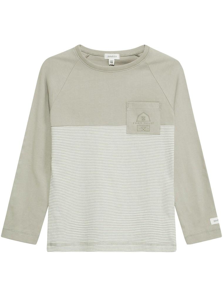 Top with stripes and pocket