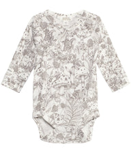 Body with nature print