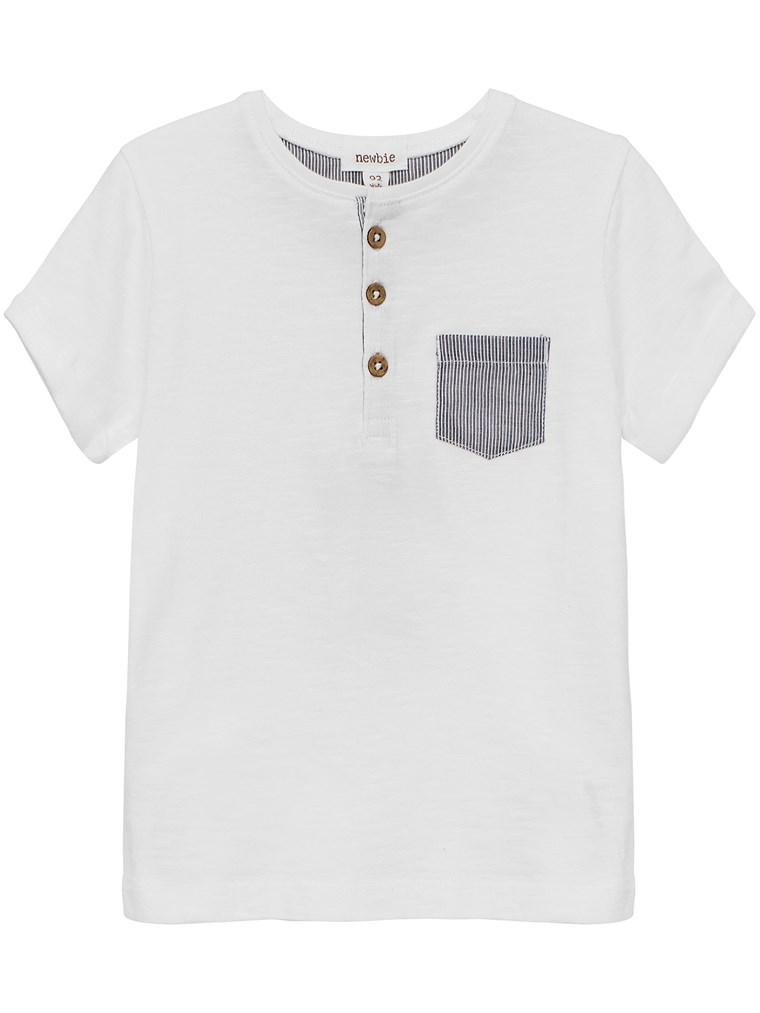 T-shirt with chest pocket