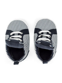 Baby shoes with bear ears