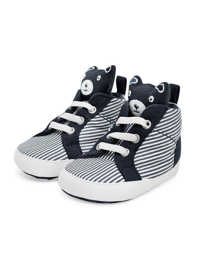 Baby shoes with bear ears