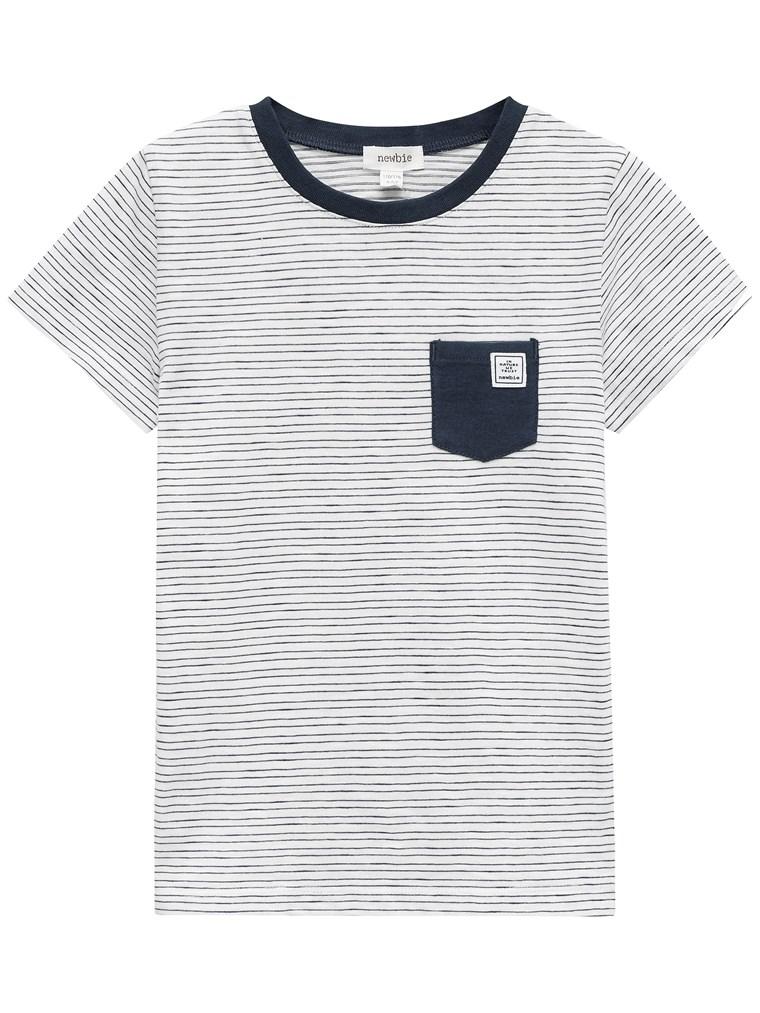T-shirt with contrast pocket