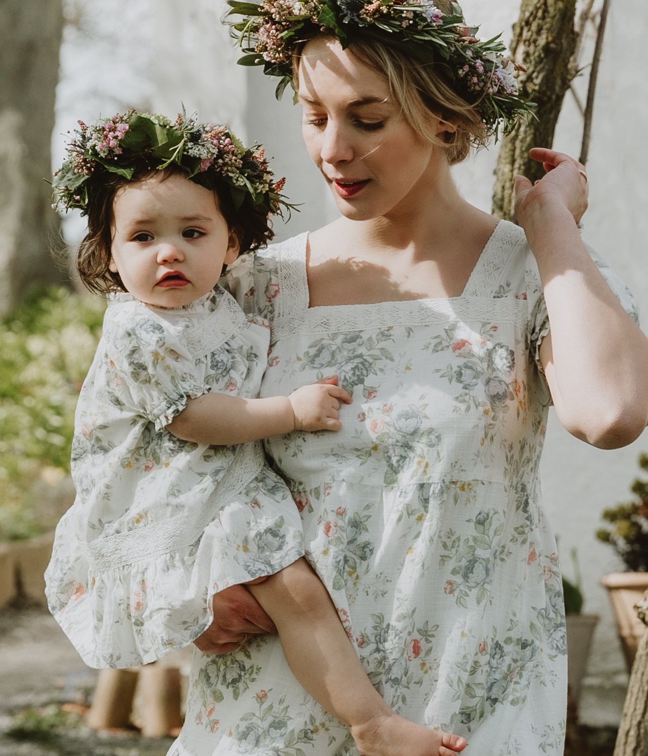 Womens white floral print dress with frills